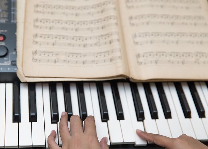10 Bước Để Học Đàn Piano Từ Con Số 0