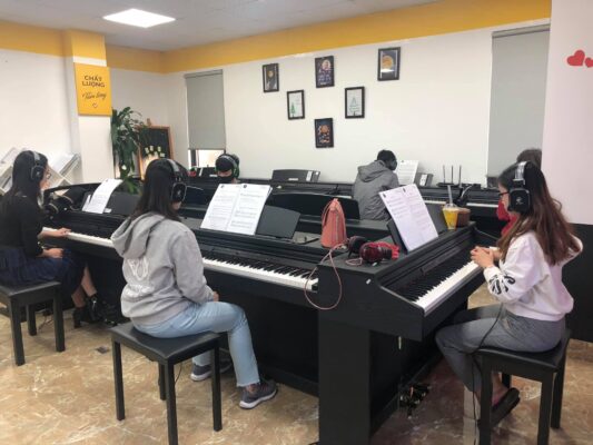 piano cau giay