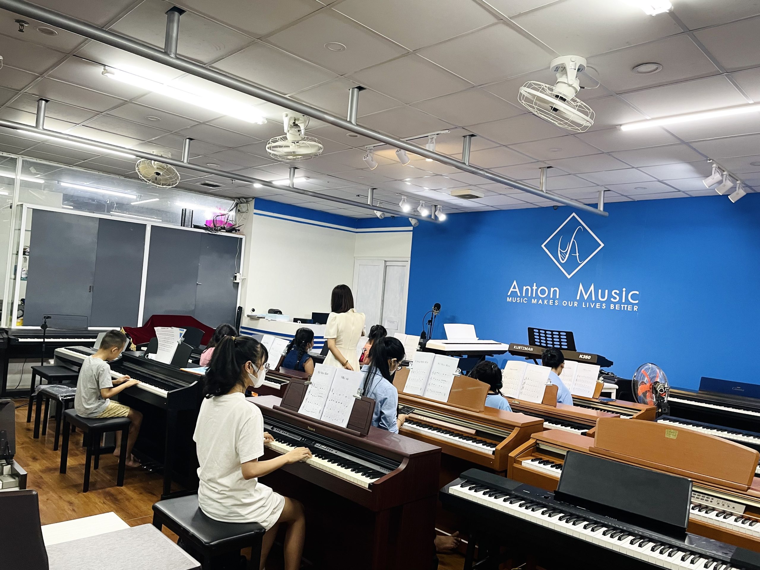 Trải Nghiệm Lớp Học Piano Thú Vị Tại Bắc Ninh - Khám Phá Đam Mê Âm Nhạc Và Thăng Trưởng Tài Năng